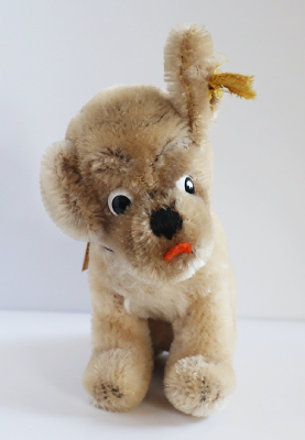 ドイツ　シュタイフ社　パグ　Mopsyを開く